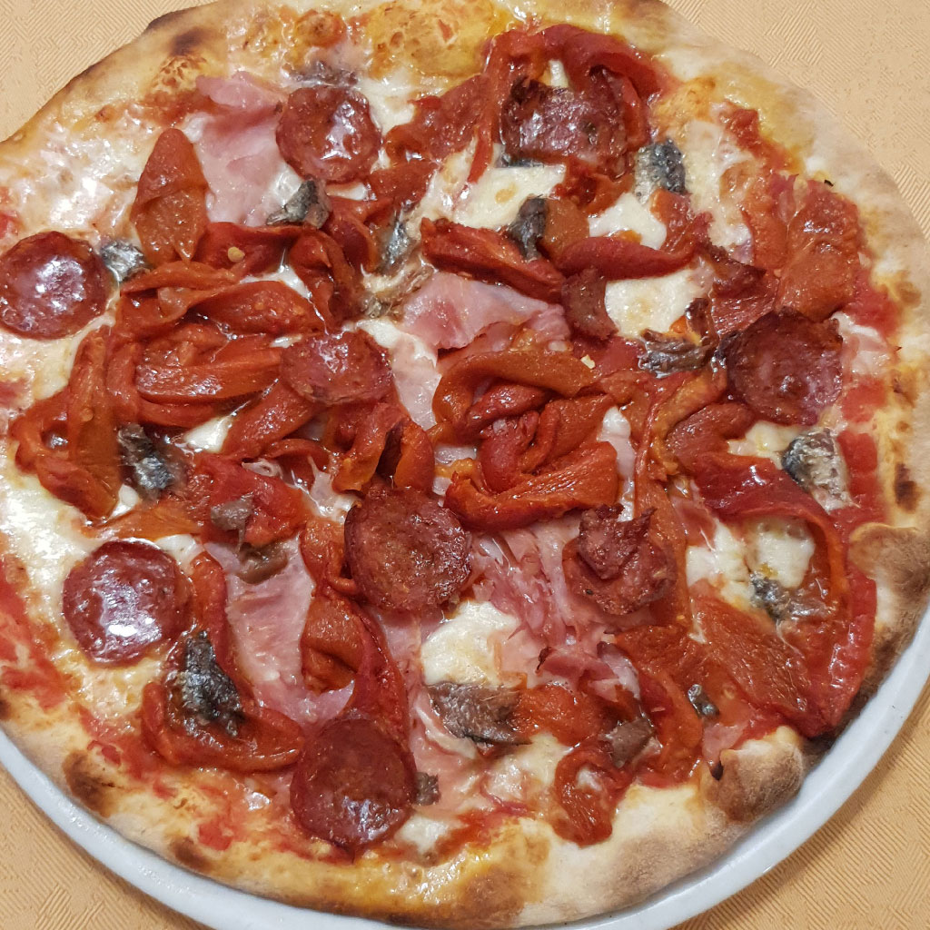 I Gelsi - Ristorante pizzeria a Gallarate - Specialità carne e pesce - Eventi e cerimonie - Pranzi di lavoro - pizza